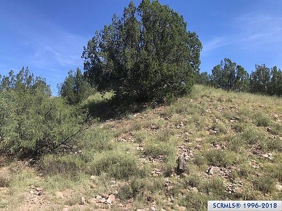3rd image of 37 Honey Bee Ln
