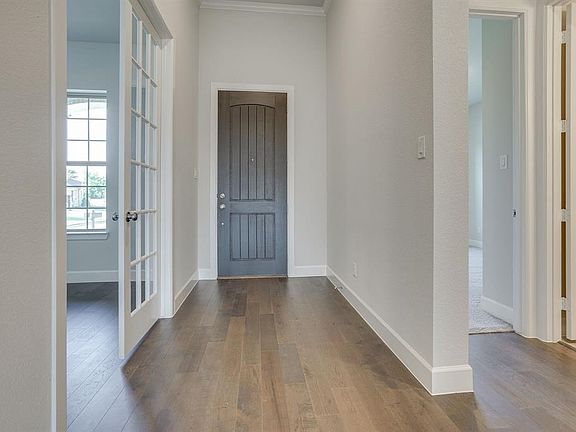 3rd image of 3000 Kingsbarns Dr