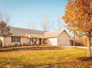 1258 N 1100th Rd, Lawrence, KS 66047