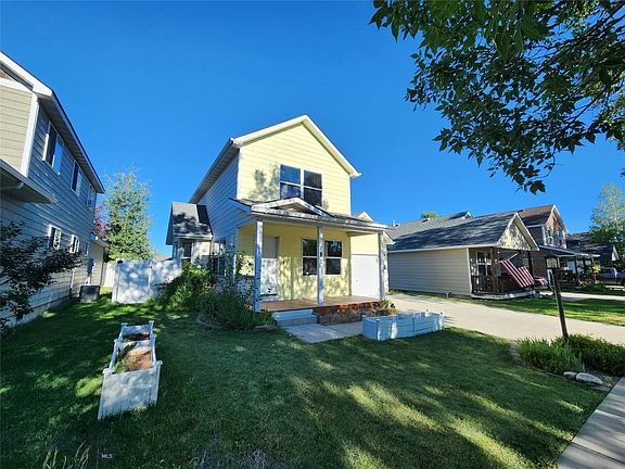 3rd image of 11 Meadow Brook Ln