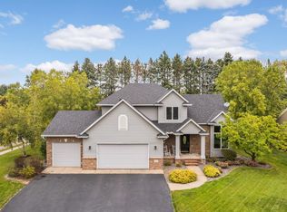 1682 Lakeland Cir, Centerville, MN 55038