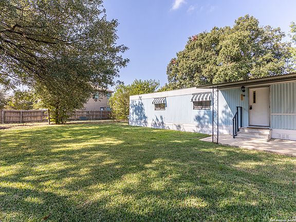 5th image of 916 TONKAWA CIR