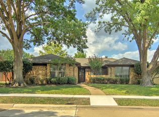 821 Sandhurst Dr, Plano, TX 75025