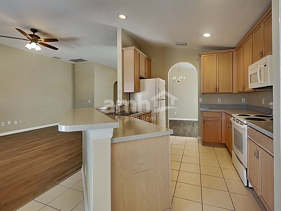 3rd image of 8622 Tidal Bay Ln
