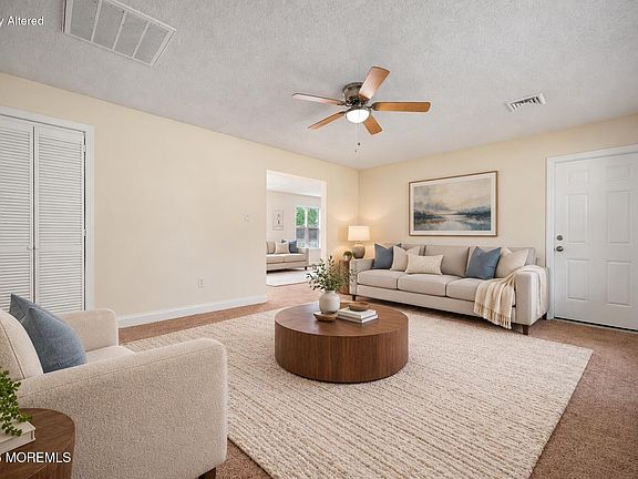 4th image of 1093 Eaglehurst Road