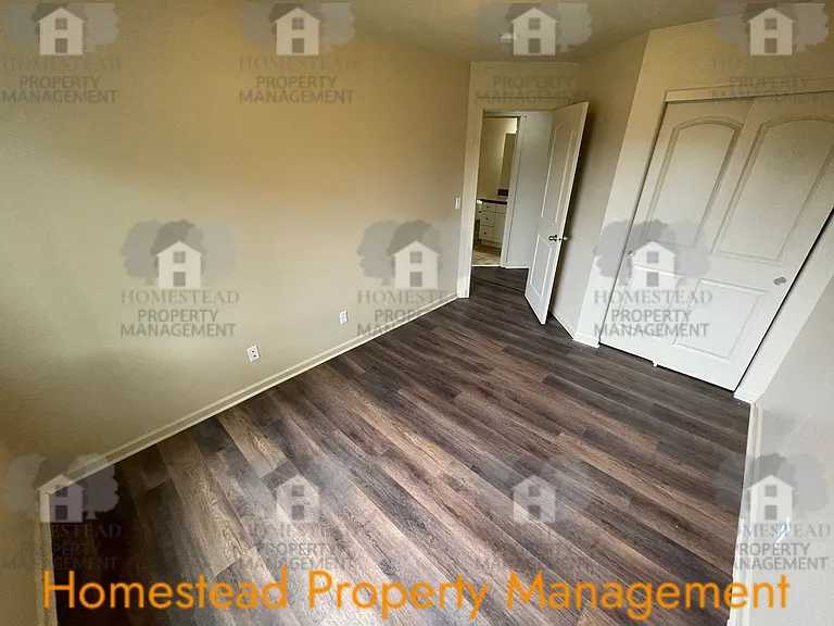 400-468 S Catron St — Photo 18
