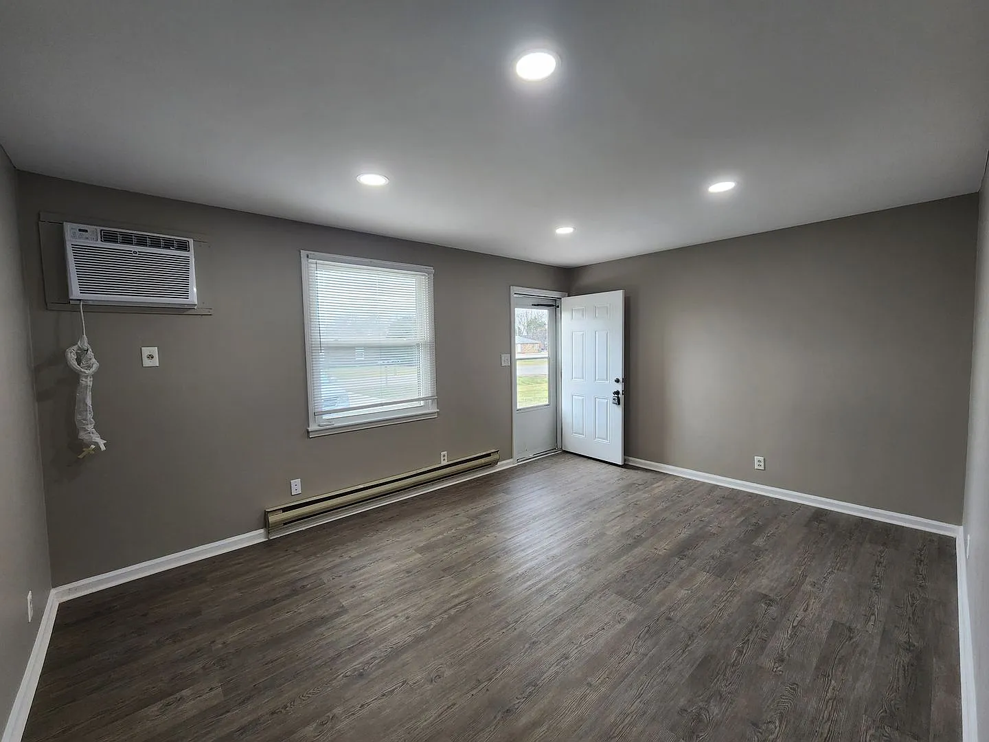 Tandy Drive Apartments — Photo 3