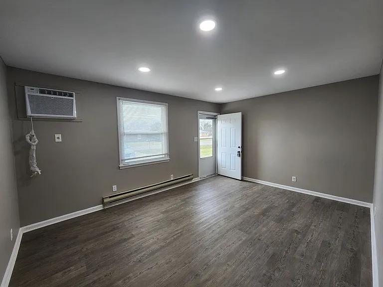145 Tandy Dr — Photo 3