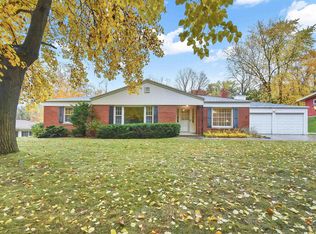 218 Warren Ct, Green Bay, WI 54301