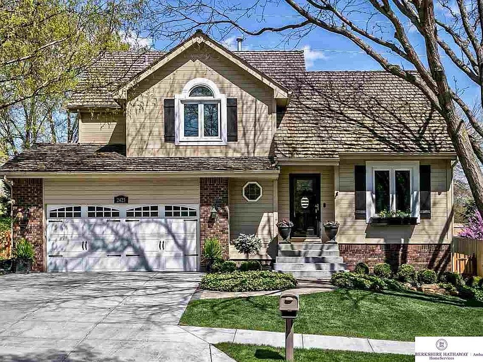 1st image of 2423 N 144th Ave