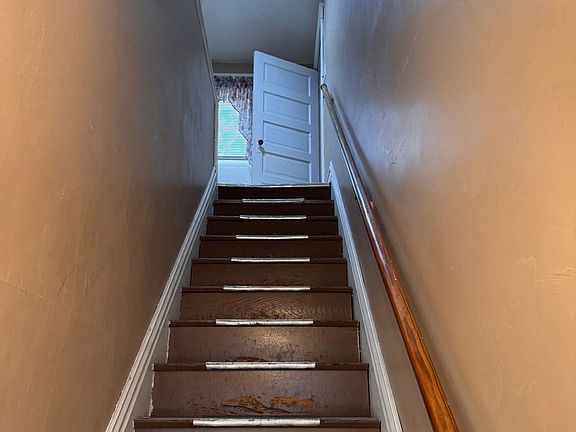 3rd image of 1807 Moravia St #B