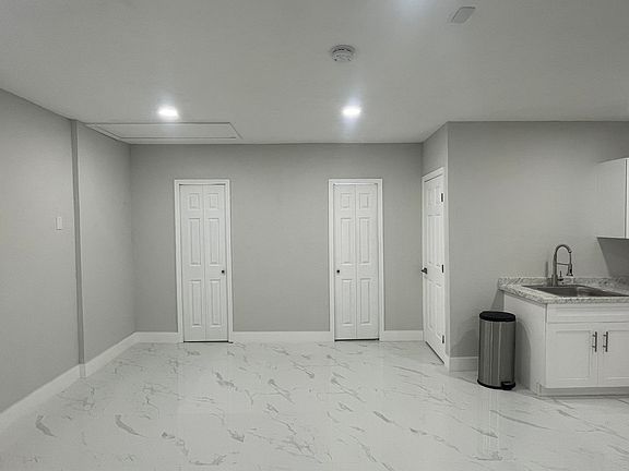 4th image of 221 NE 23rd Ave #A