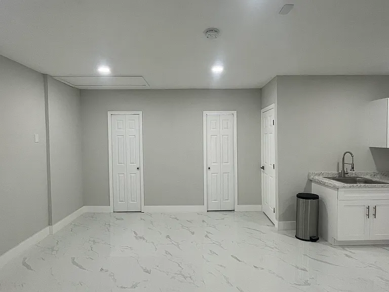 221 NE 23rd Ave #A — Photo 4
