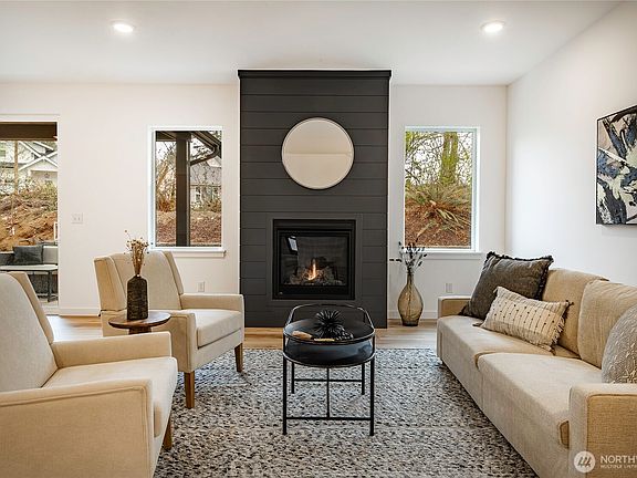 3rd image of 2962 Cedar View Way