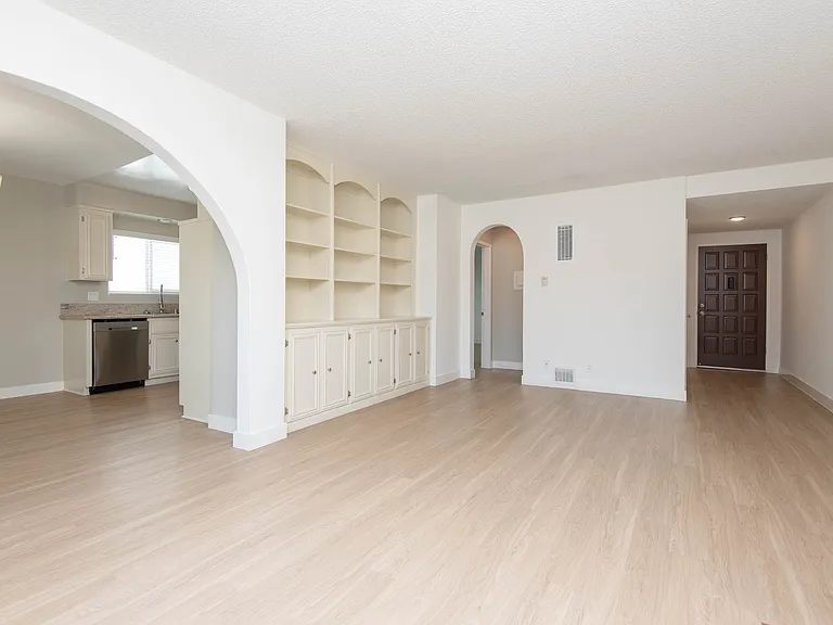 8117 Manitoba St #6 — Photo 5