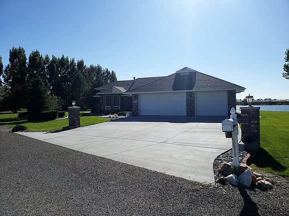 Beautiful Riverfront Home