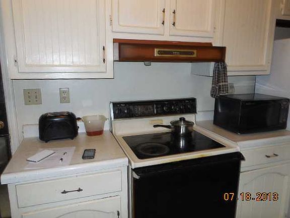 3rd image of 4118 Northbridge Ave