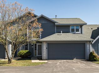 2716 Spyglass Ct NW, Rochester, MN 55901