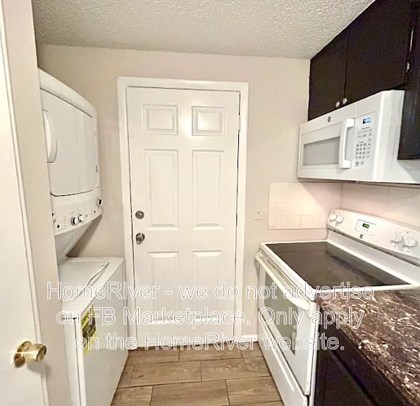 1207 E 108th Ave #A — Photo 8