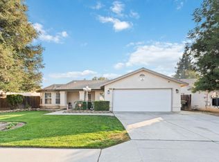 6203 W San Madele Ave, Fresno, CA 93723