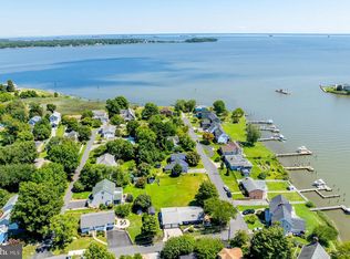 3725 Ramsey Dr, Edgewater, MD 21037
