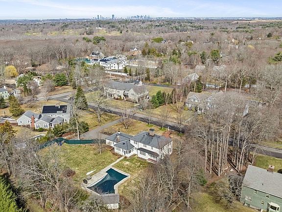 4th image of 23 Parkwood Dr