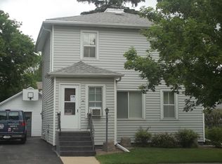 33 E 12th St, Clintonville, WI 54929