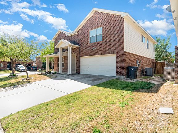 2nd image of 4956 Thorn Hollow Dr