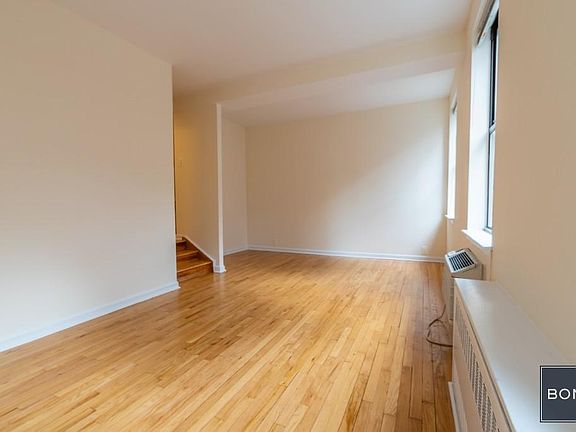 3rd image of 201 E 12th St APT 311