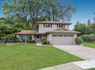 910 Thorney Lea Ter, Schaumburg, IL