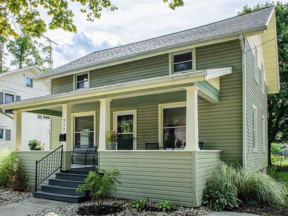 3rd image of 317 N Maiden Ln