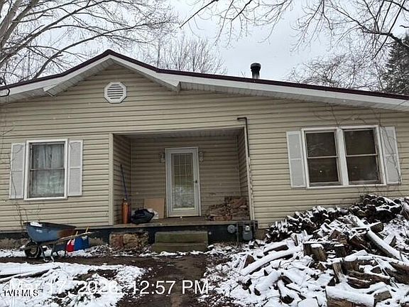 2nd image of 324 Jess Hopson Rd