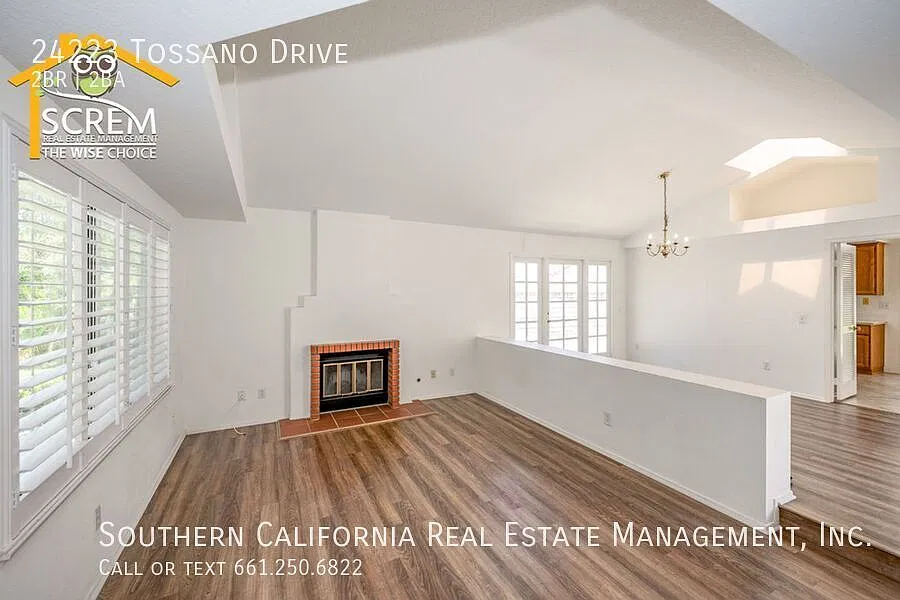 Two Bedroom Summit Home in Valencia — Photo 3