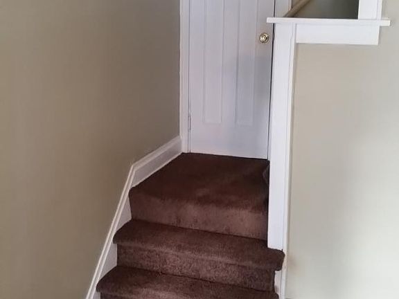 5th image of 1482 E Fulton St
