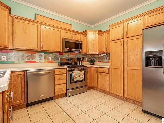 5th image of 155 Southern Shores Dr