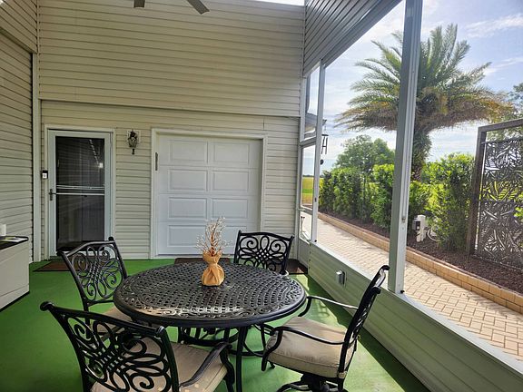 4th image of 2042 Saint George Dr #2044