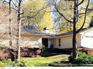643 Chesterfield Dr, Lawrenceville, GA 30044