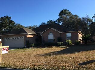 7980 Lola Cir, Navarre, FL 32566