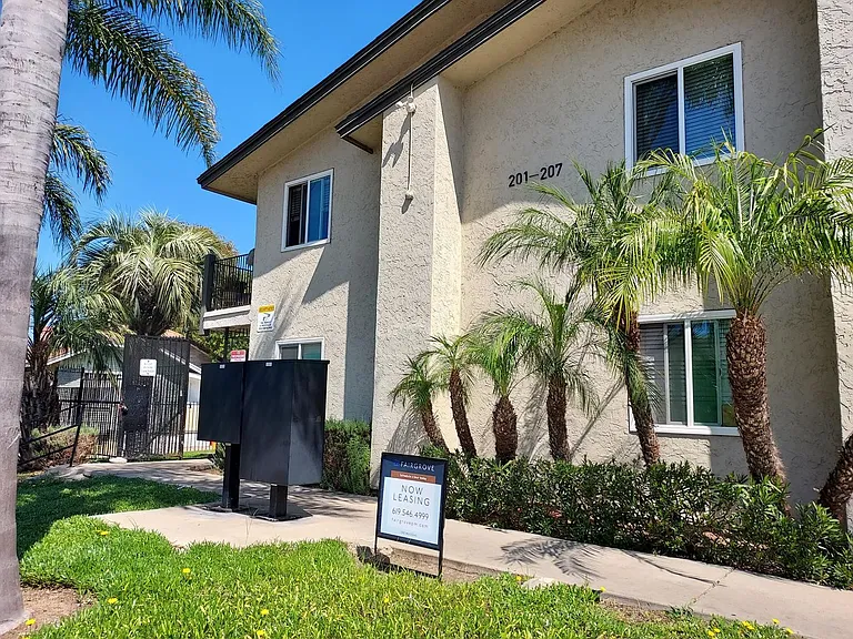 Villa Hermosa Apartments — Photo 10