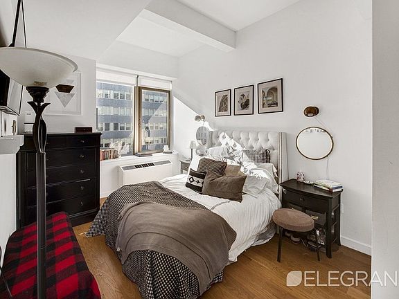 5th image of 50 Murray St APT 1418