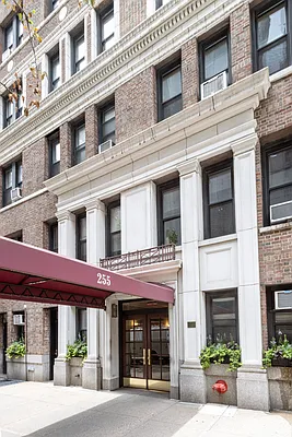 Sold by Brown Harris Stevens | media 10