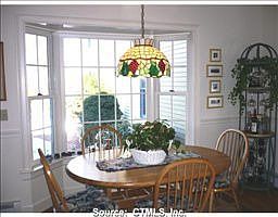 5th image of 51 Brookmoor Rd