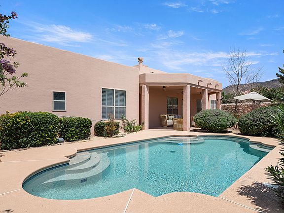 5th image of 1240 Calle Lago Dr