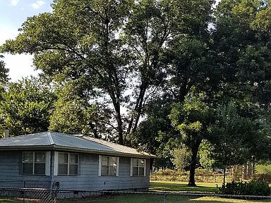 809 Ne 3rd St Antlers Ok 74523 Zillow