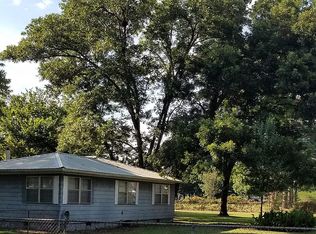 809 NE 3rd St, Antlers, OK 74523