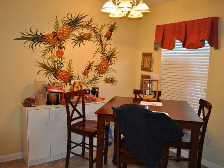 322 Beech Ln — Photo 4