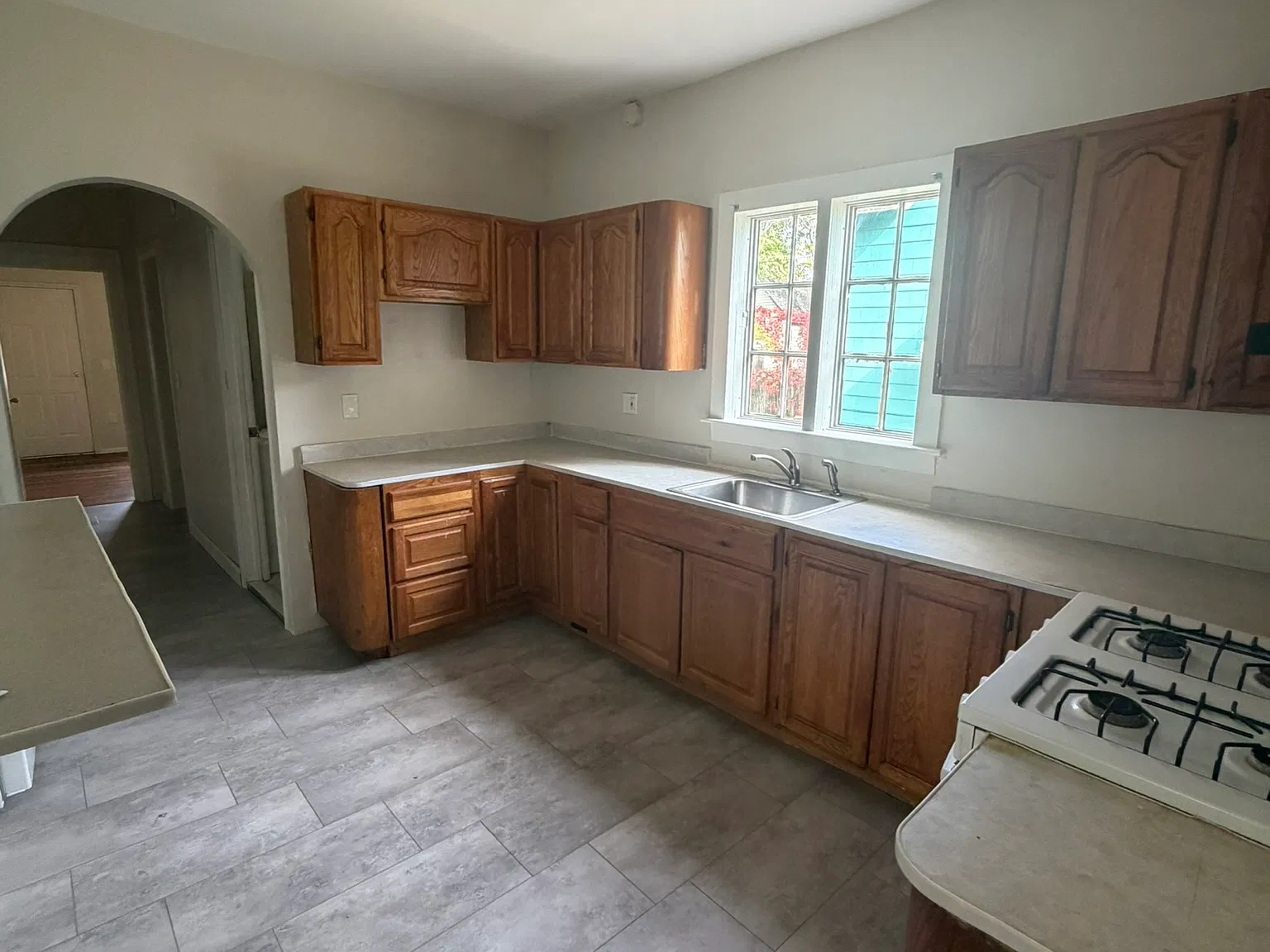 3 bed, 1100 sqft, $1,425 — Photo 3