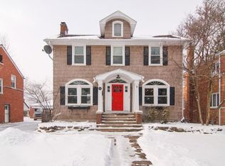 716 N Catherine Ave, La Grange Park, IL 60526