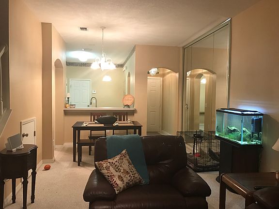 5th image of 11176 Windsor Place Cir
