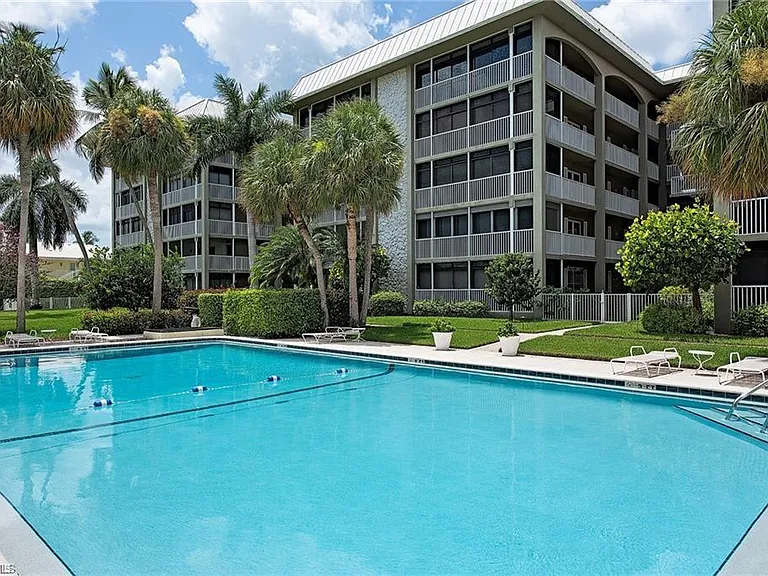 2880 Gulf Shore Blvd N #509 — Photo 28